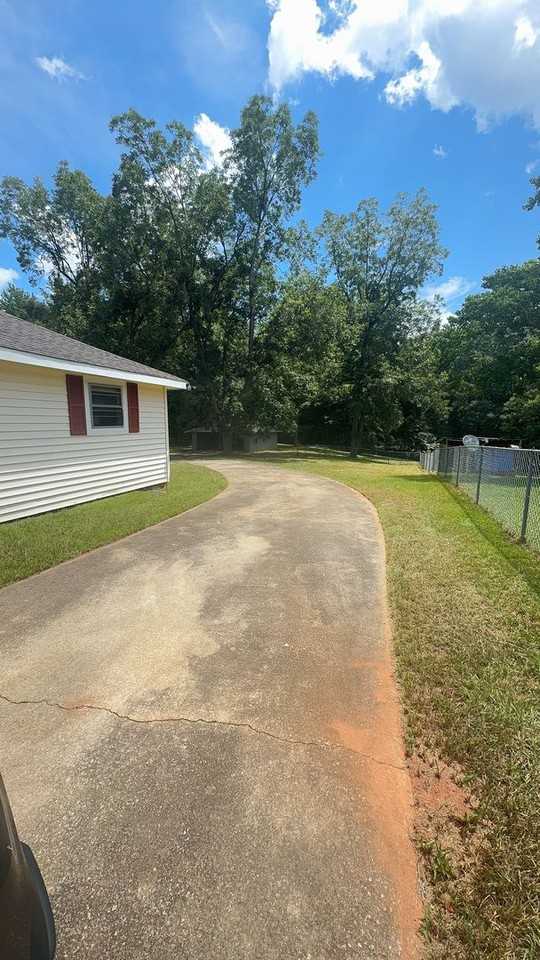 123 Greenberry Cir - Photo 3 of 18