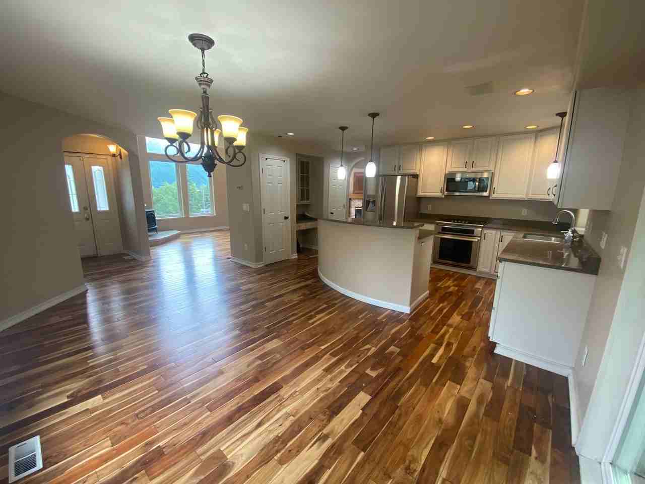 20207 Paul Revere Cir - Photo 3 of 35