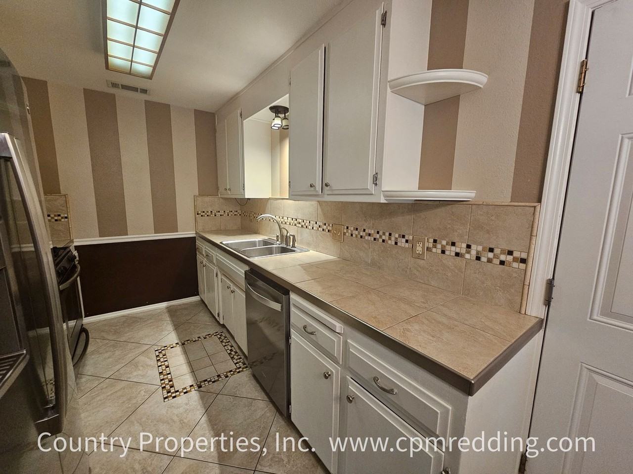 3561 Capricorn Way - Photo 5 of 22