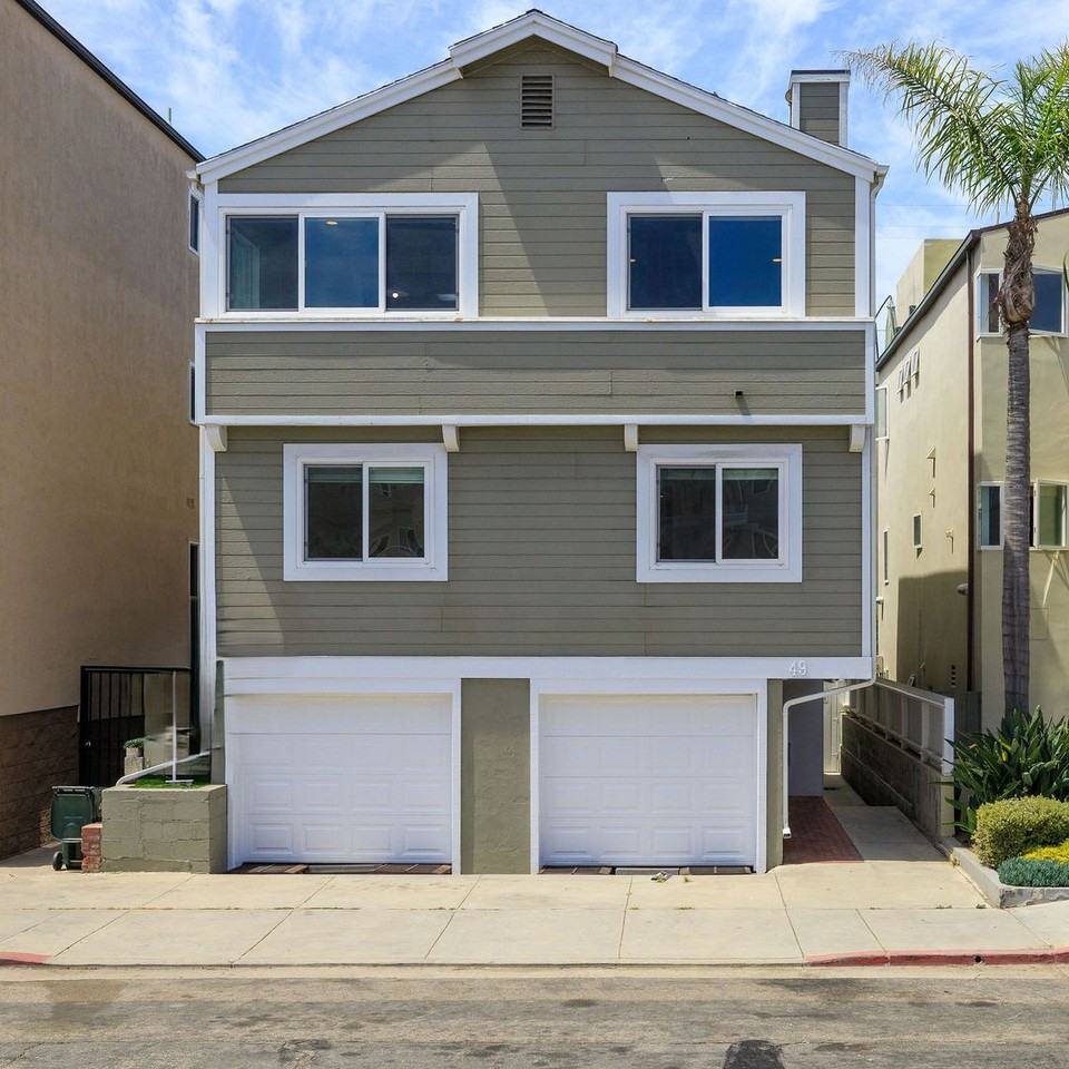 49 15th St #A - Photo 2 of 26