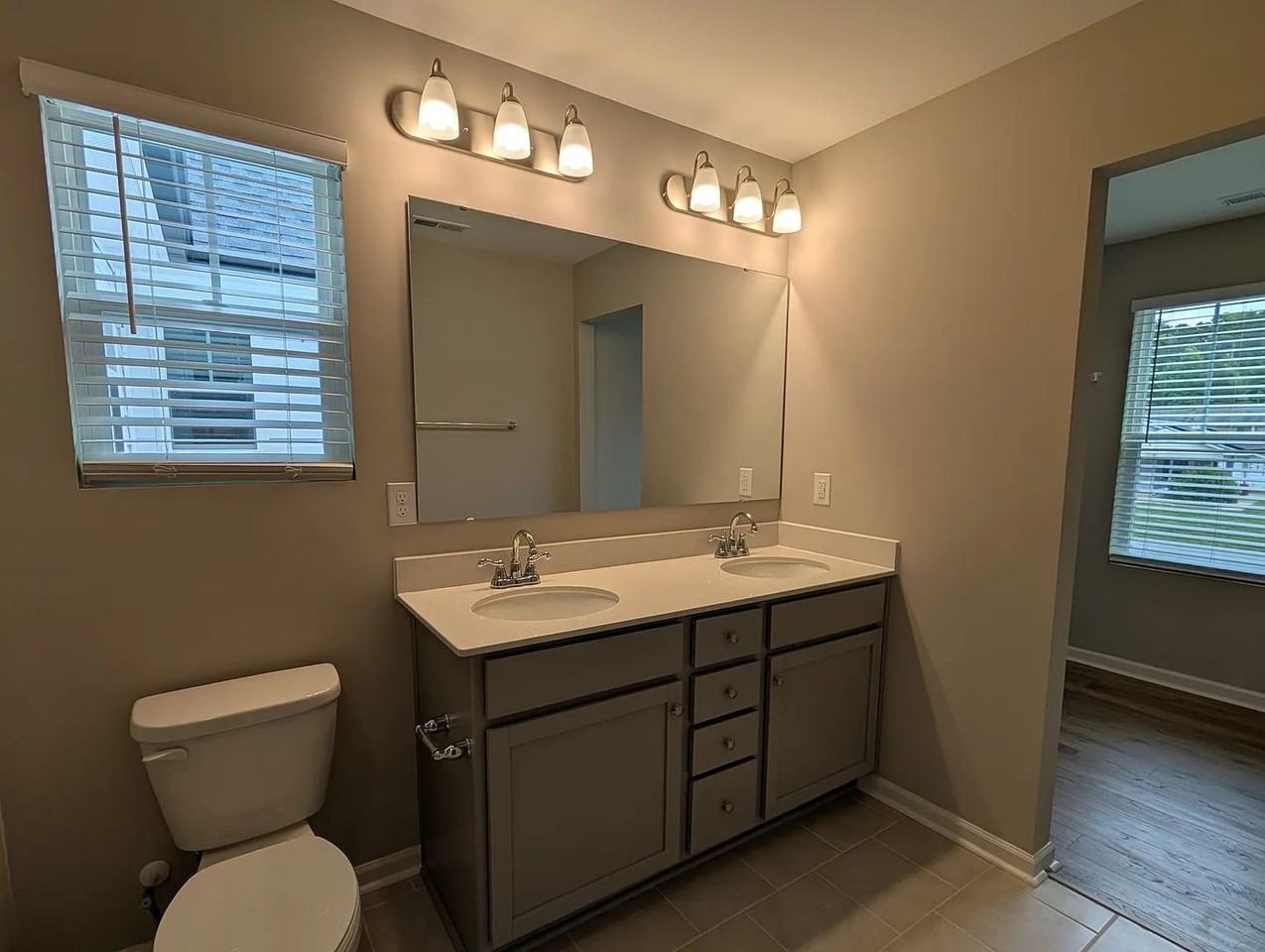 7119 Reeves St - Photo 7 of 32