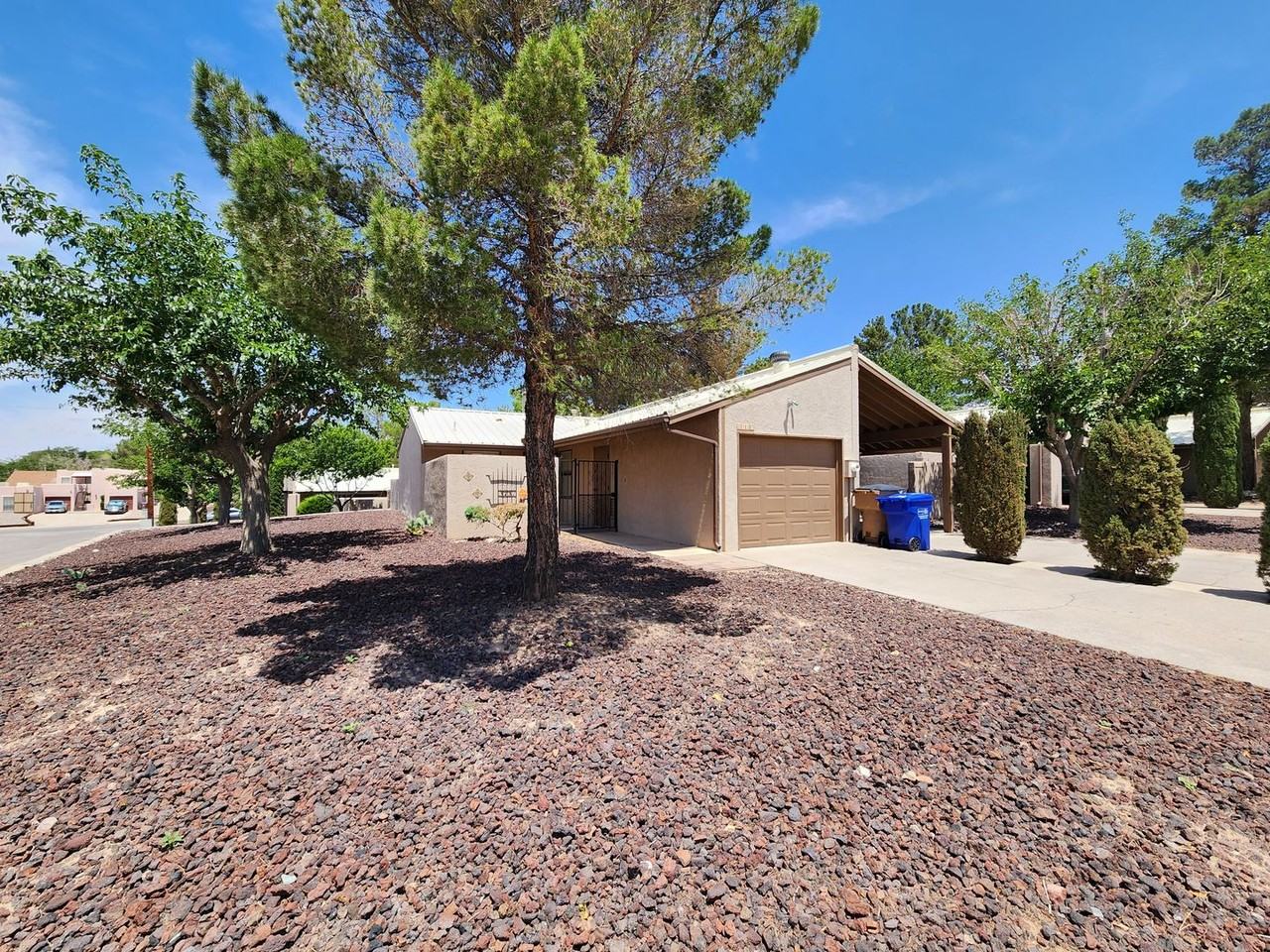 3237 Missouri Ave - Photo 2 of 25