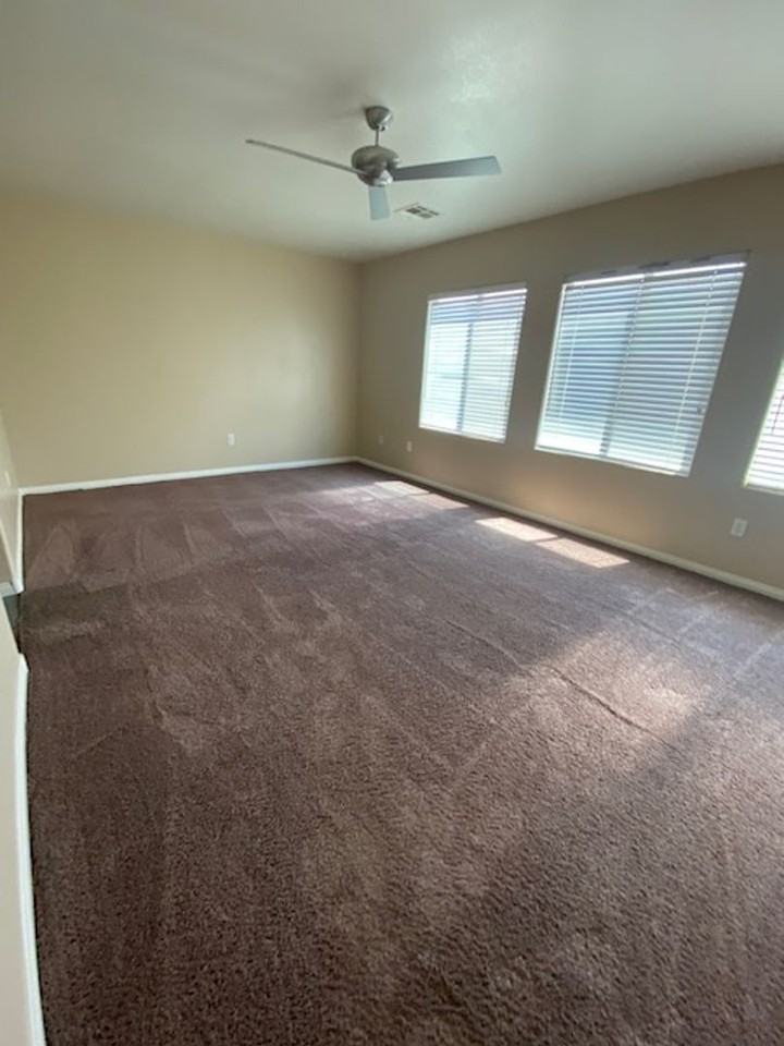 9309 Roping Cowboy Ave - Photo 7 of 20