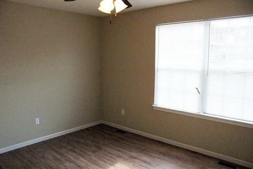 1405 Bass Ave - Photo 2 of 17