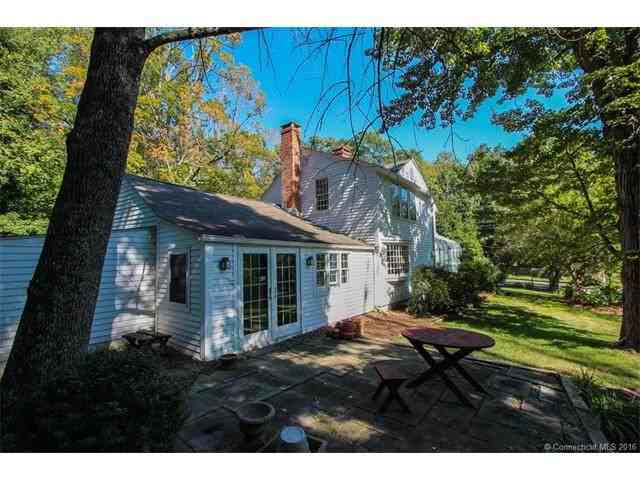 360 Cherry Brook Rd - Photo 3 of 40