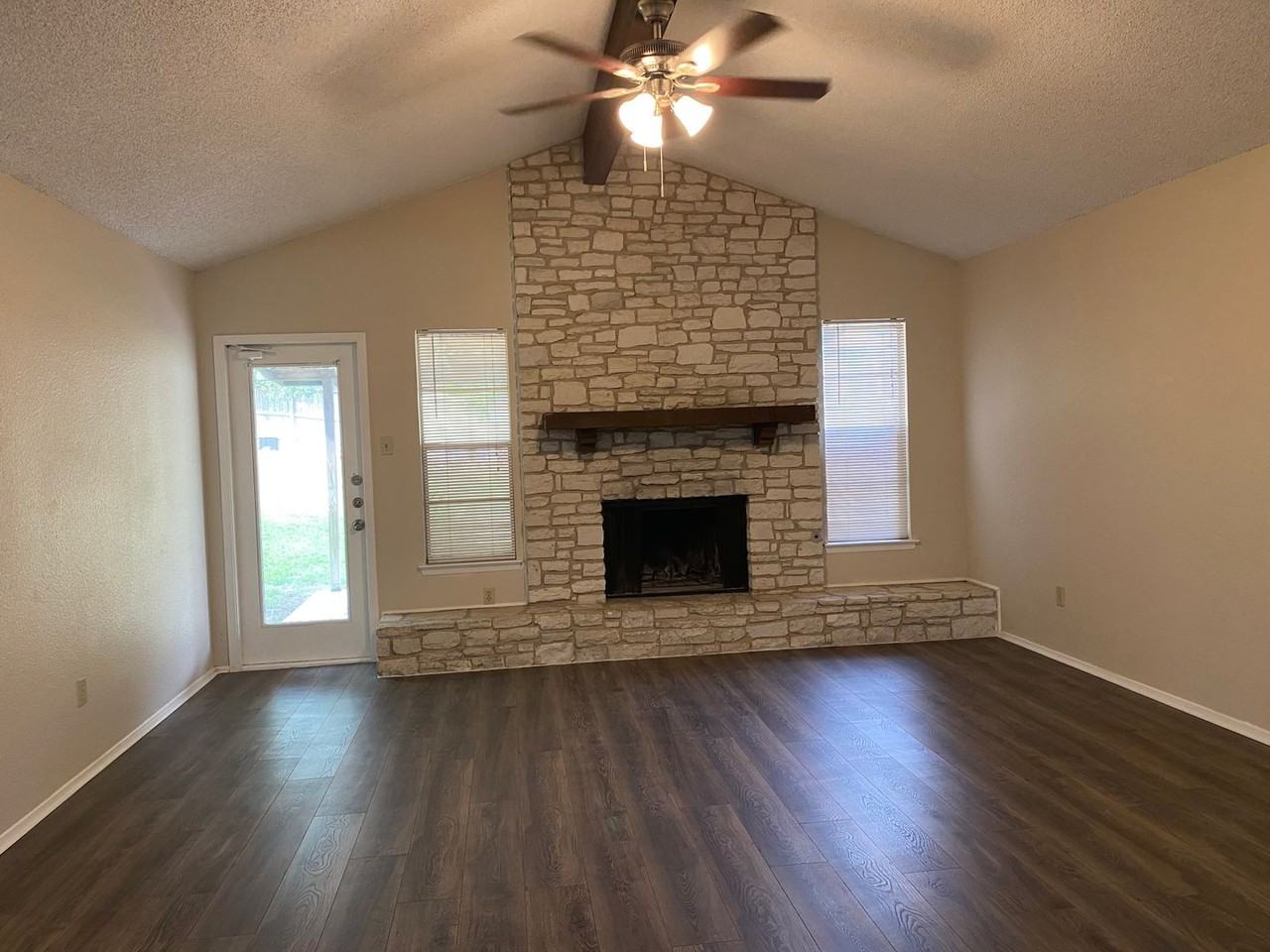 12123 Stevens Ct - Photo 3 of 19