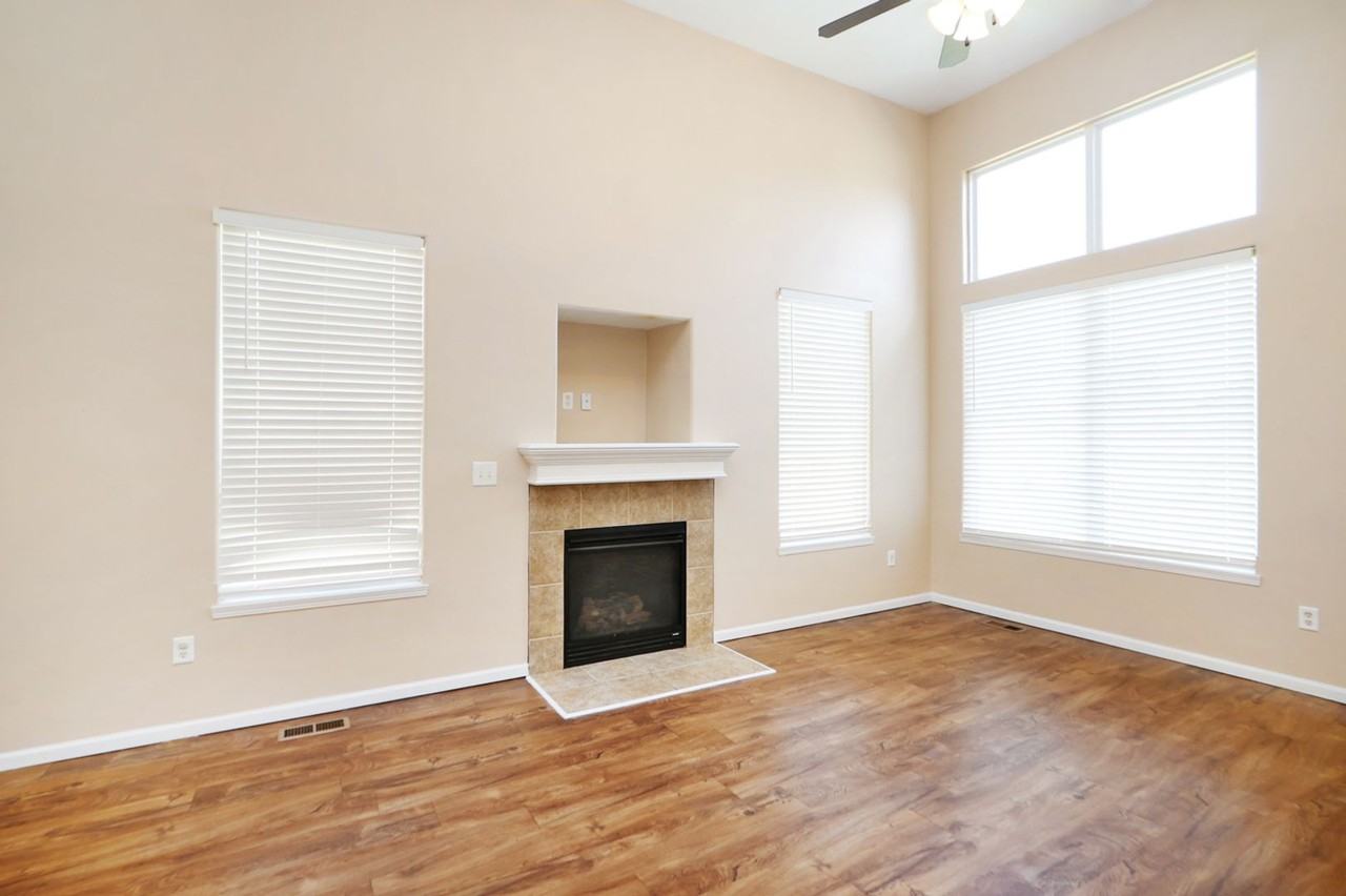 934 Sandusky Dr - Photo 6 of 28