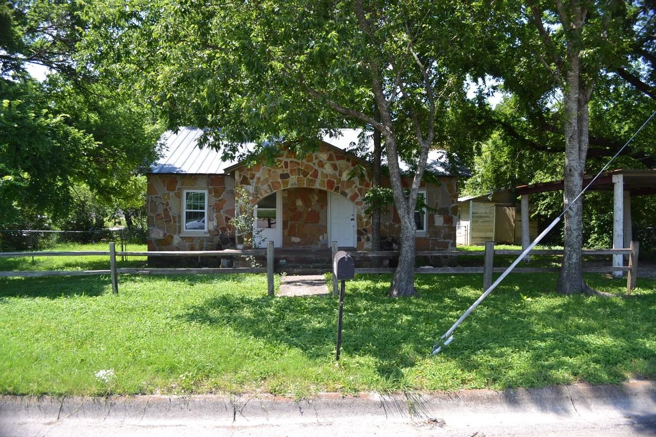 408 E North Ave - Photo 2 of 18