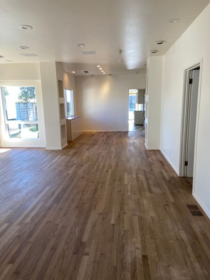 9234 S Alta Ave - Photo 7 of 45