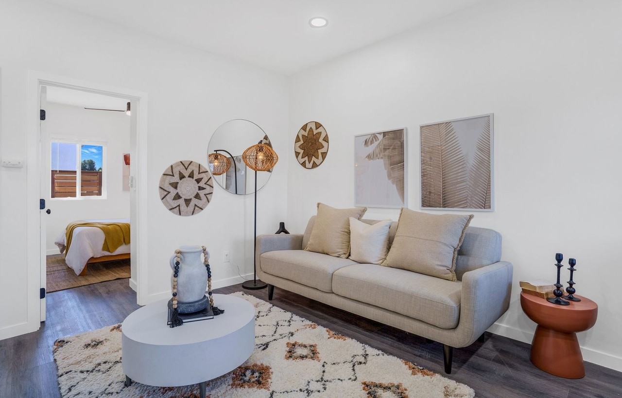 4955 68th St - Photo 3 of 17