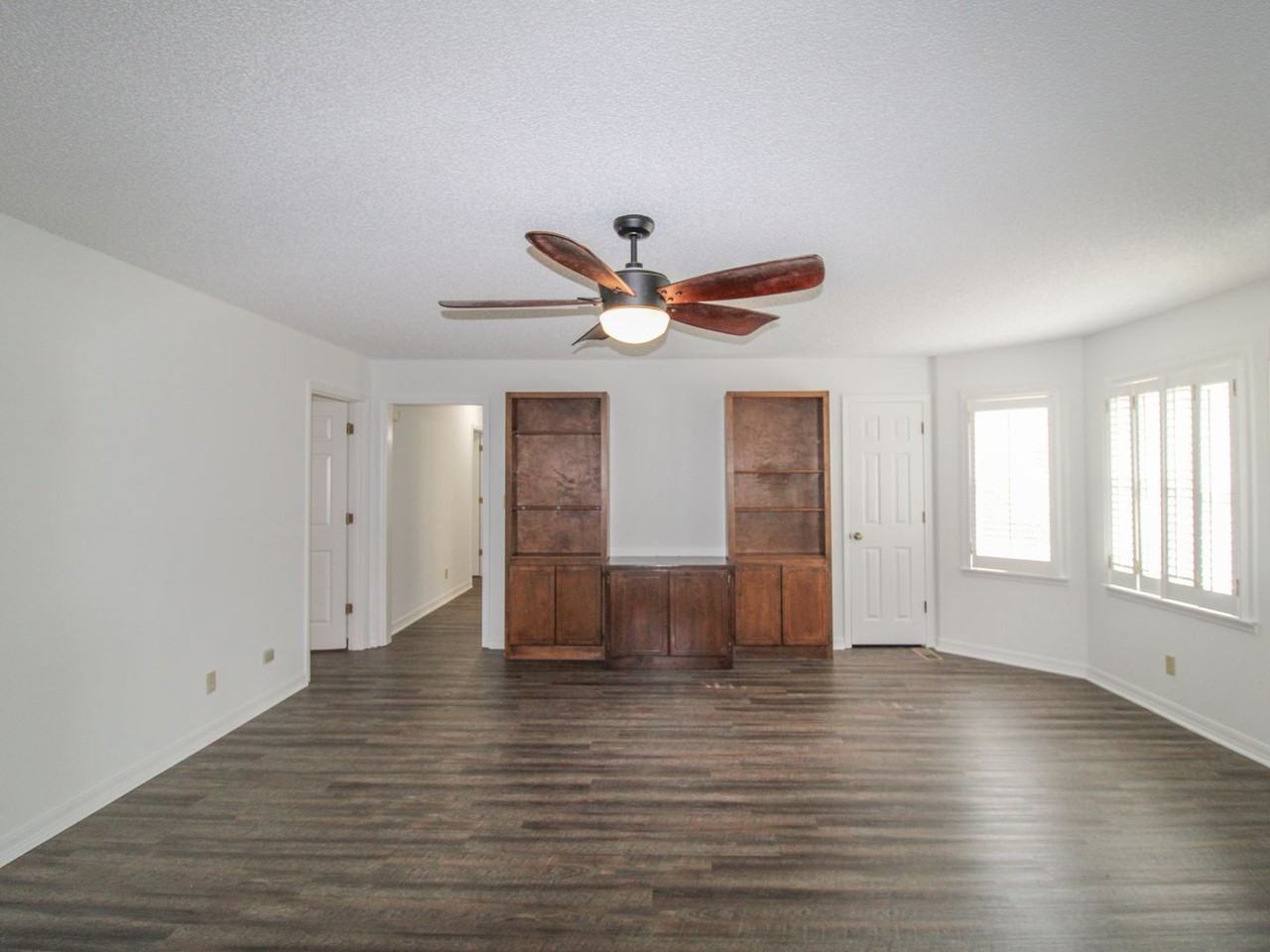 530 Rose St - Photo 6 of 34