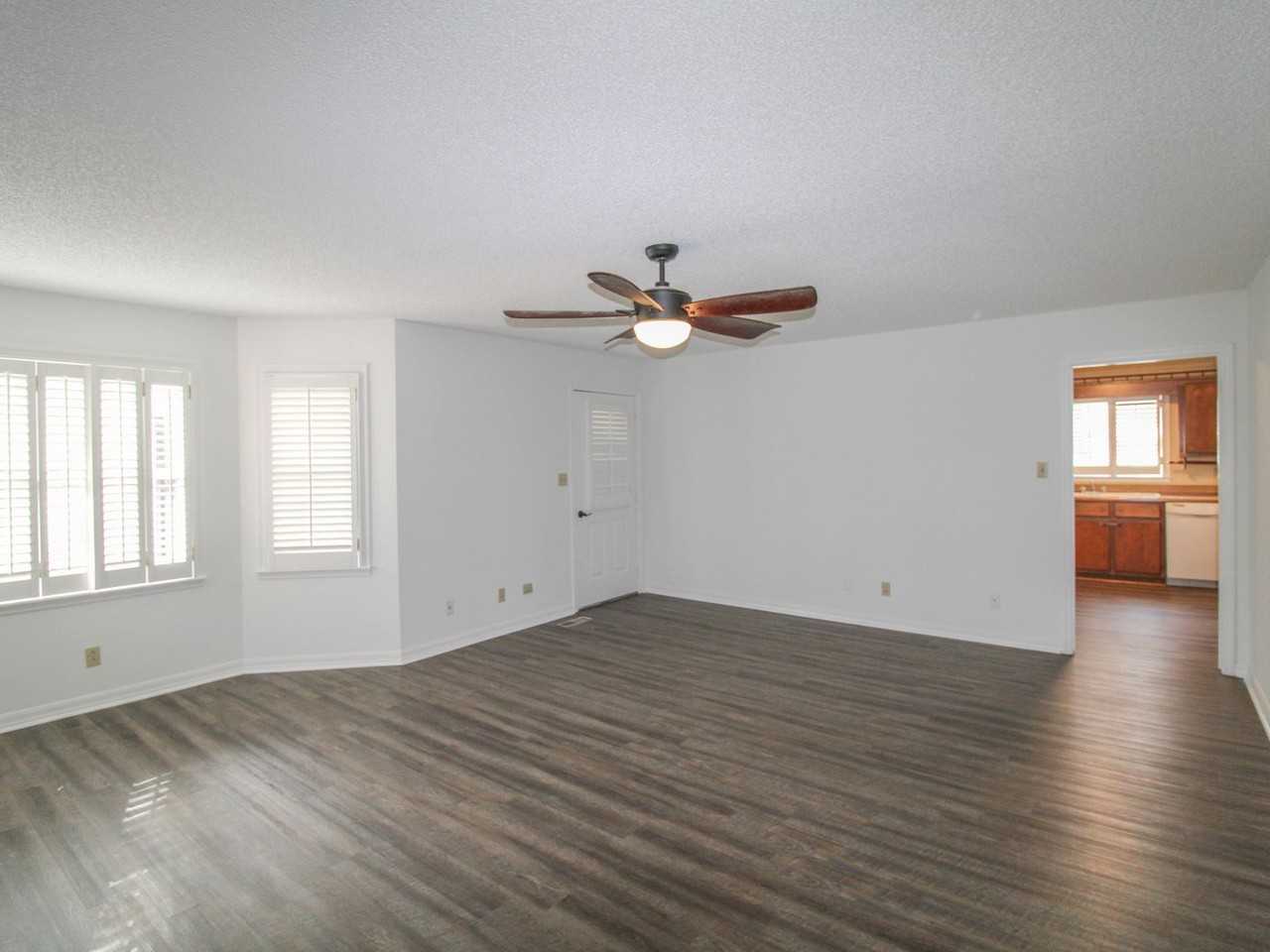 530 Rose St - Photo 7 of 34