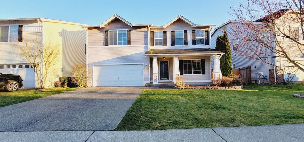 18123 Silver Creek Ave E - Photo 2 of 35