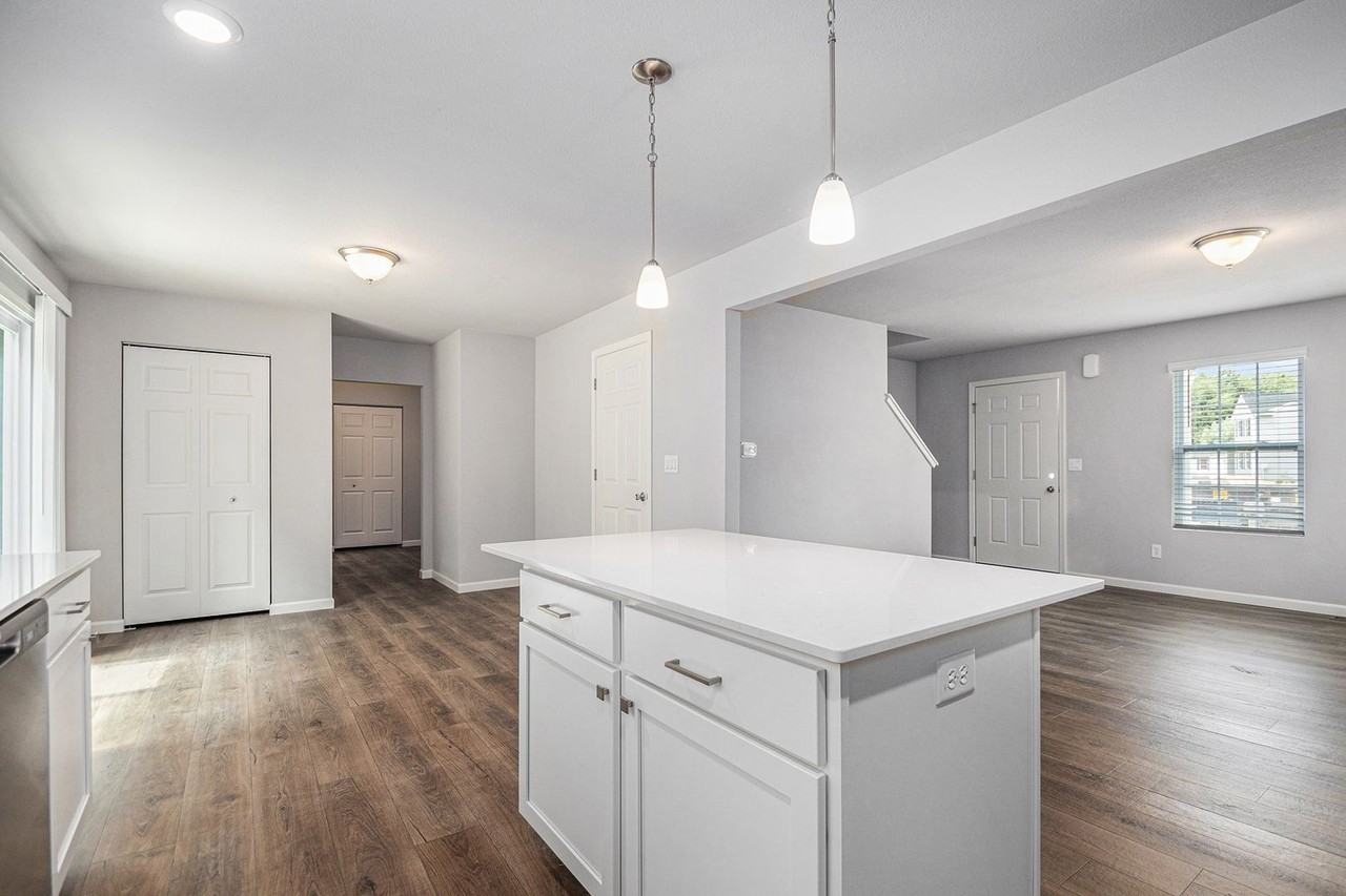 7316 Montego Bay St - Photo 2 of 23