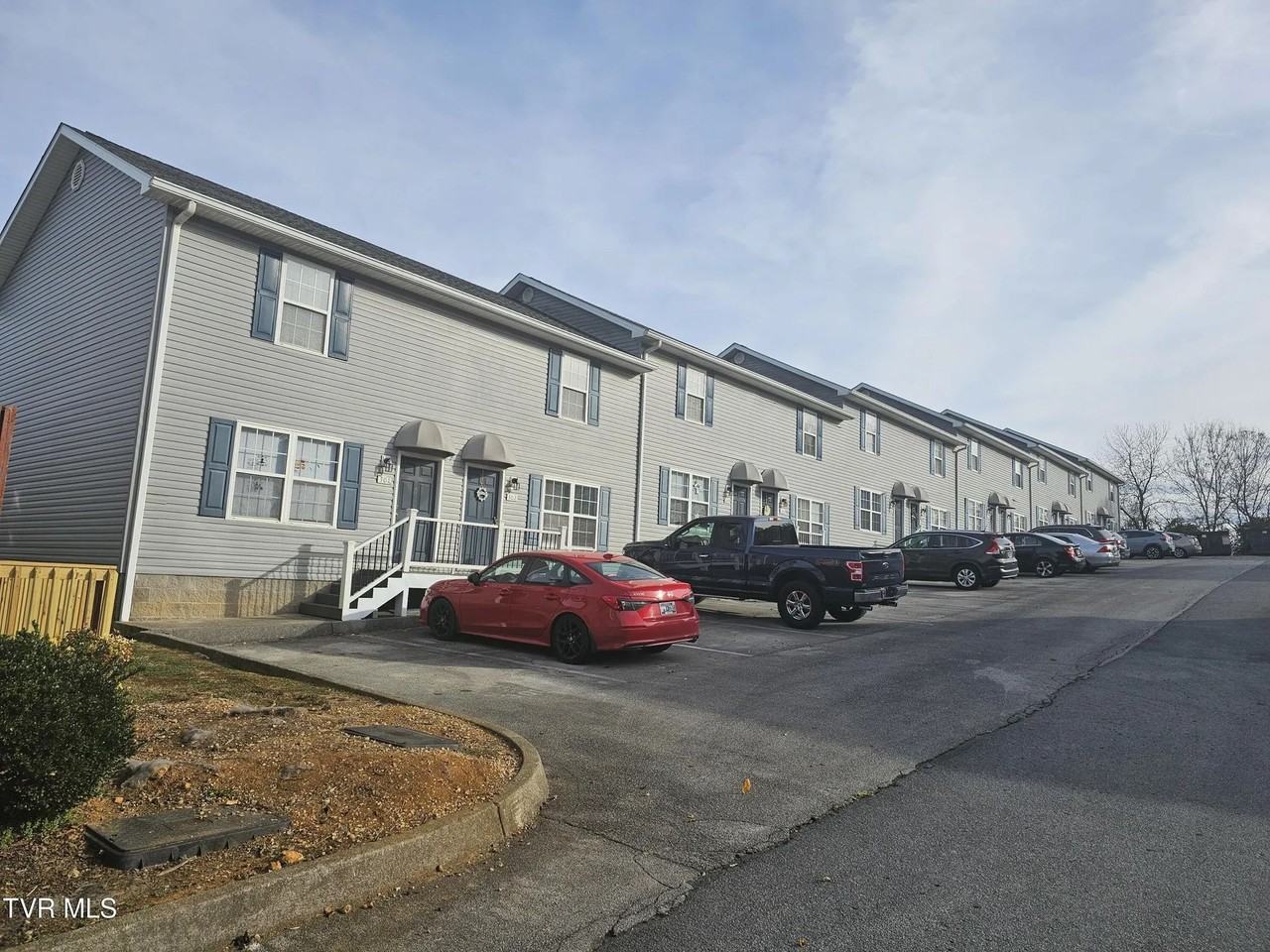 Laurel Brook Community - Photo 2 of 9