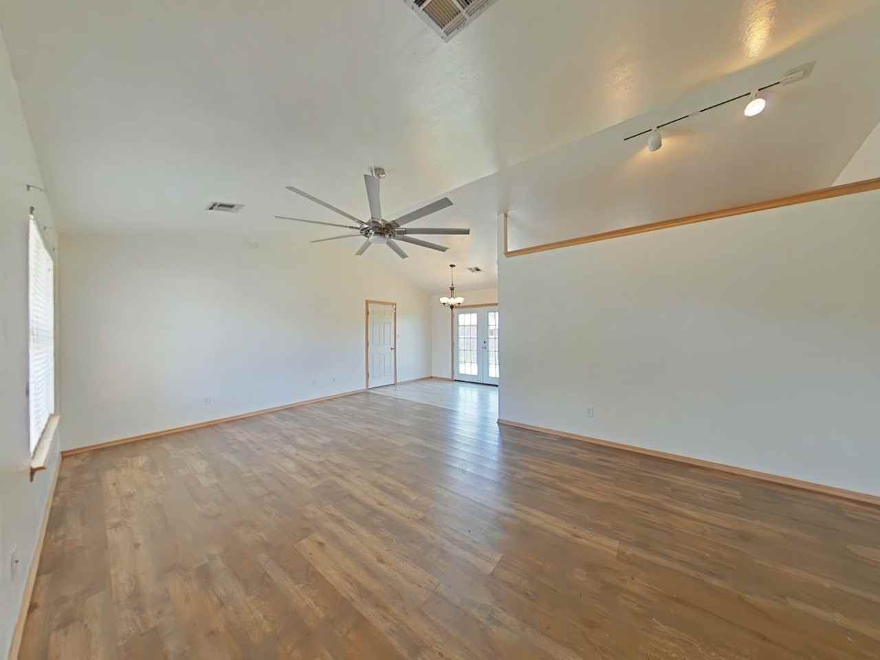 6837 Nw Willow Springs Dr - Photo 5 of 14