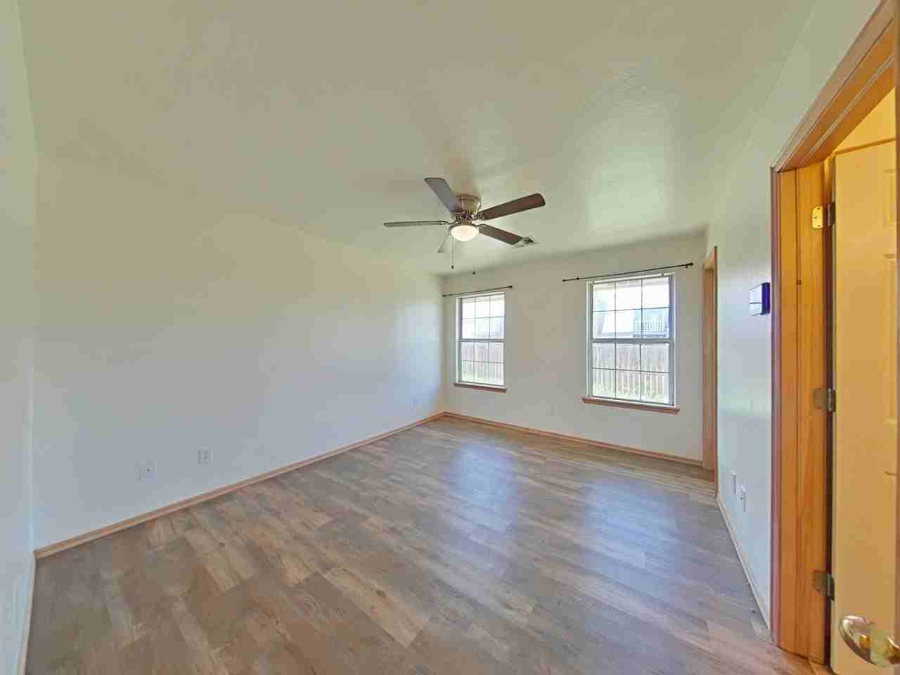 6837 Nw Willow Springs Dr - Photo 6 of 14