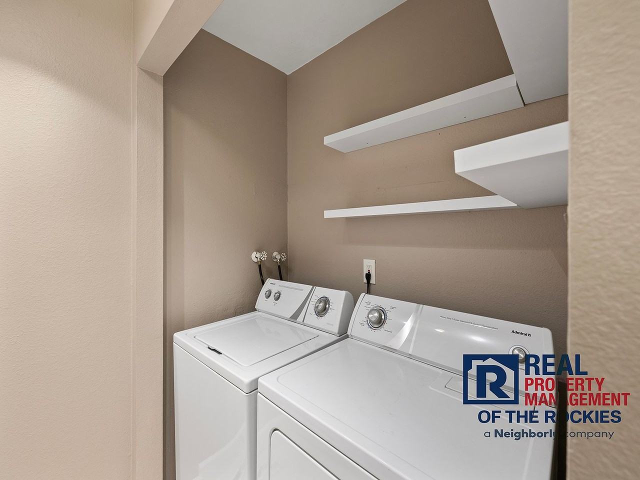 824 Rocky Rd - Photo 5 of 17
