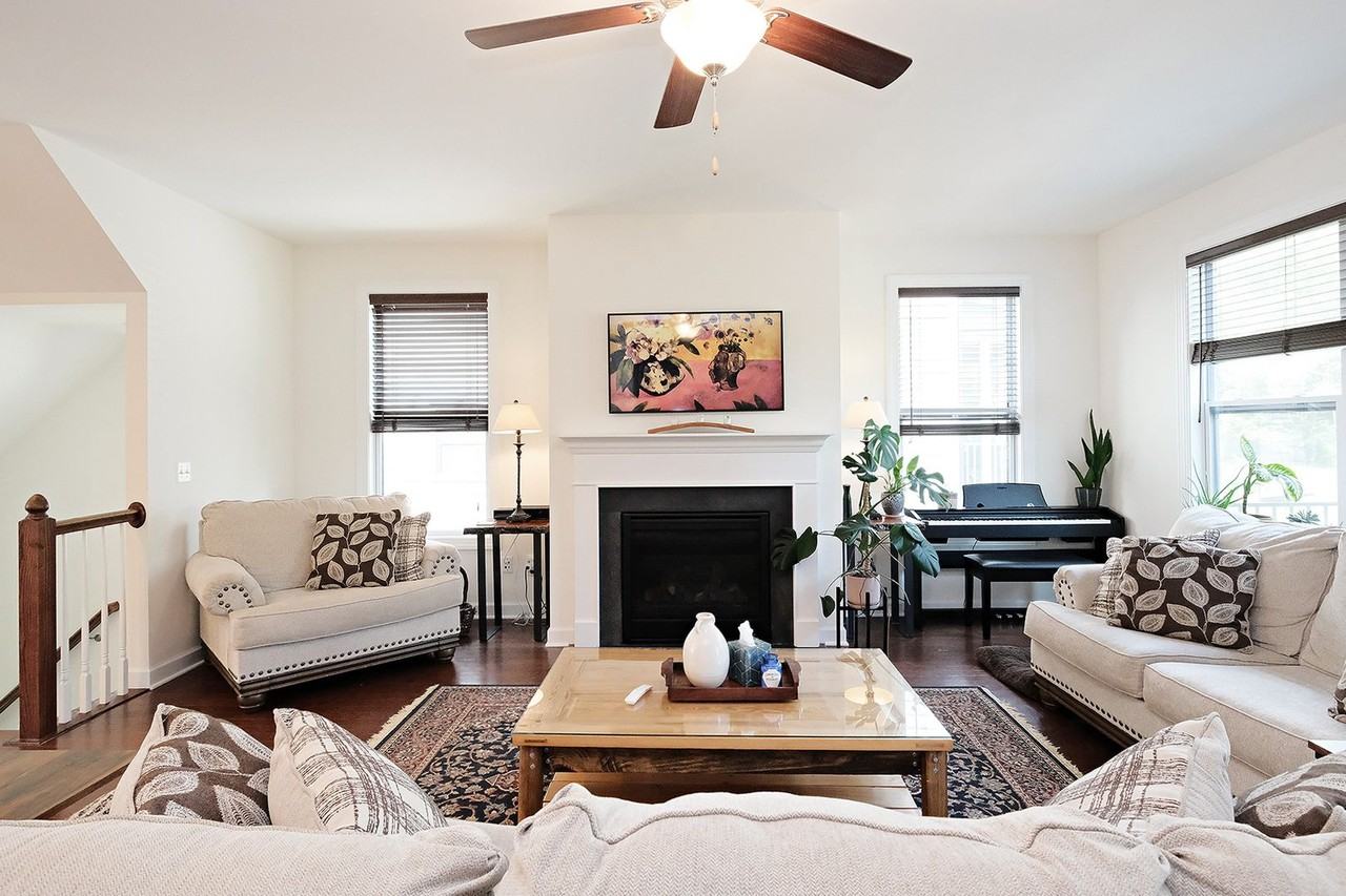 140 Junction Ln - Photo 3 of 28