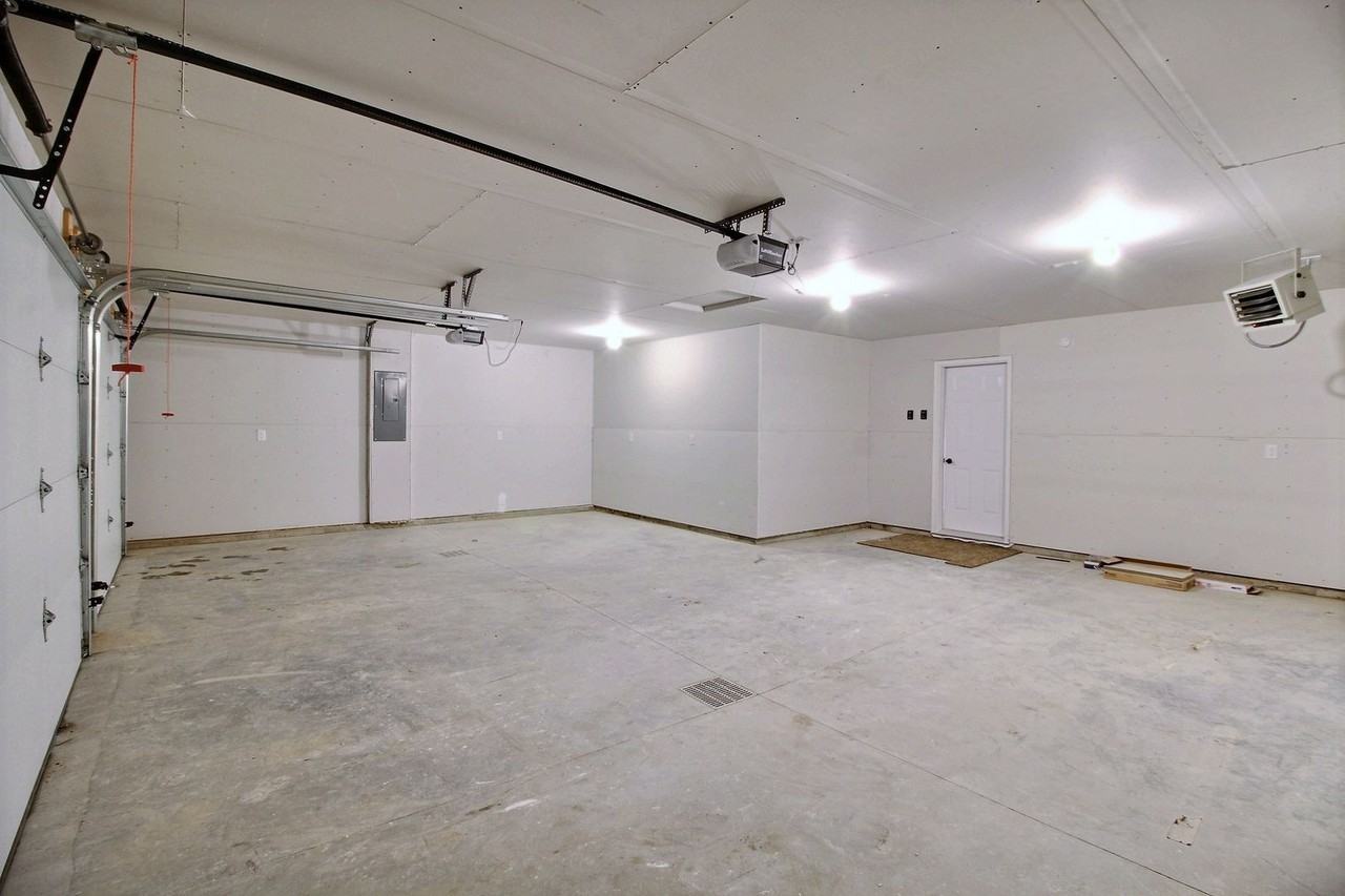 2512 Aquarius Ave Se - Photo 7 of 7