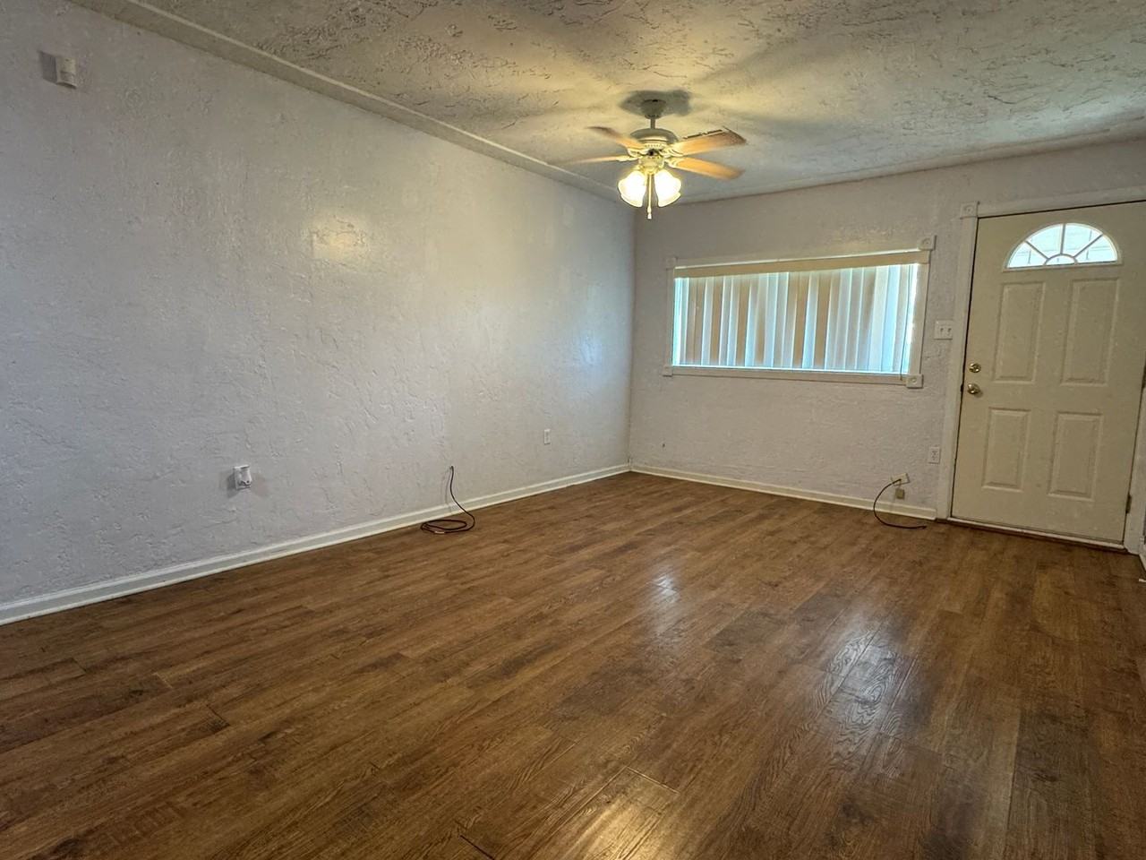 2308 Nw Woodridge Dr - Photo 2 of 15