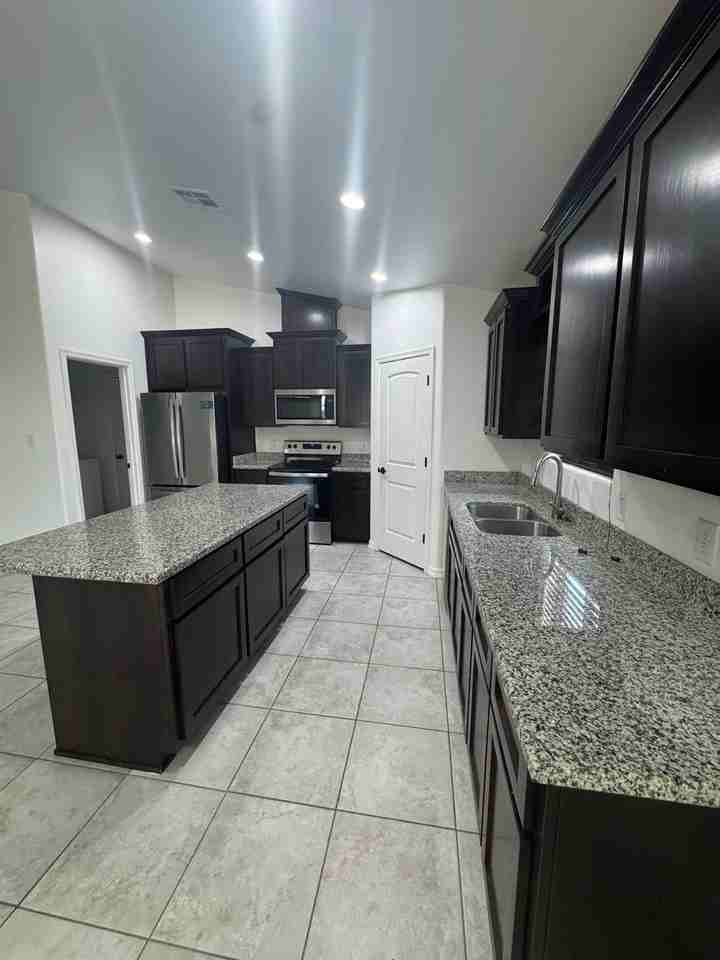 12552 E 49th Ln - Photo 6 of 21