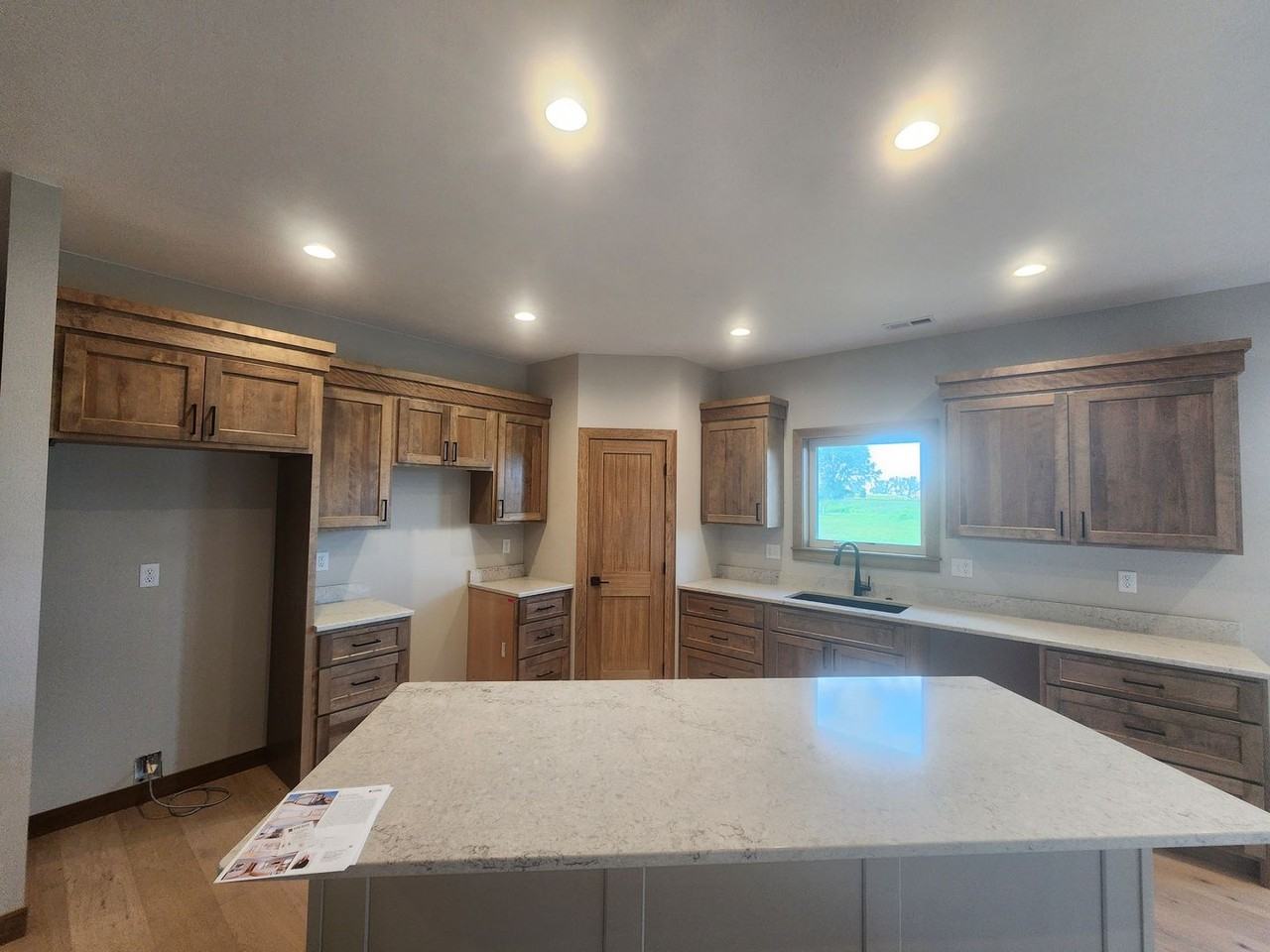 1011 Tortuga Ave - Photo 3 of 17