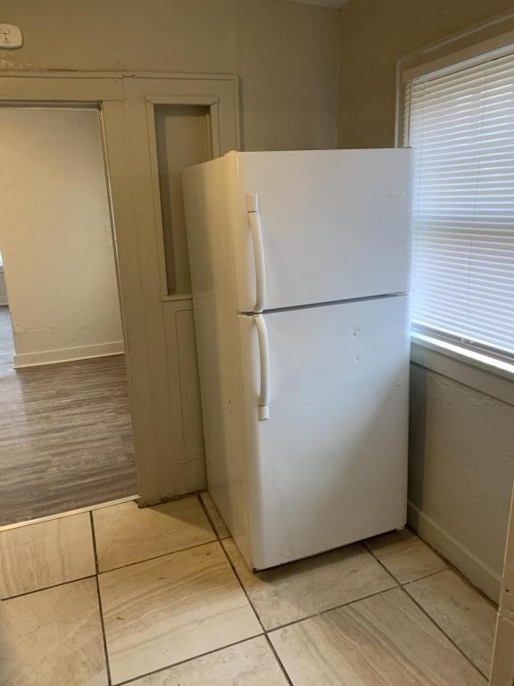 1829 E Madison St - Photo 7 of 18