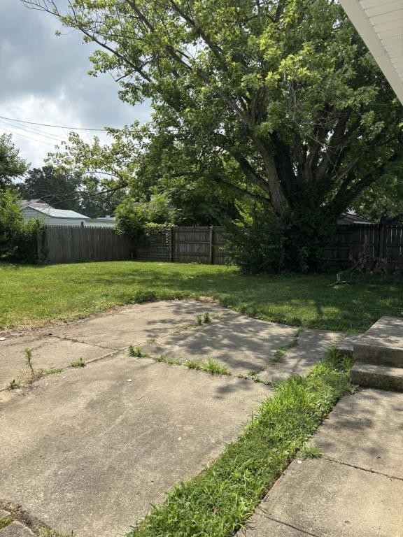 4228 Thompson Dr - Photo 3 of 11