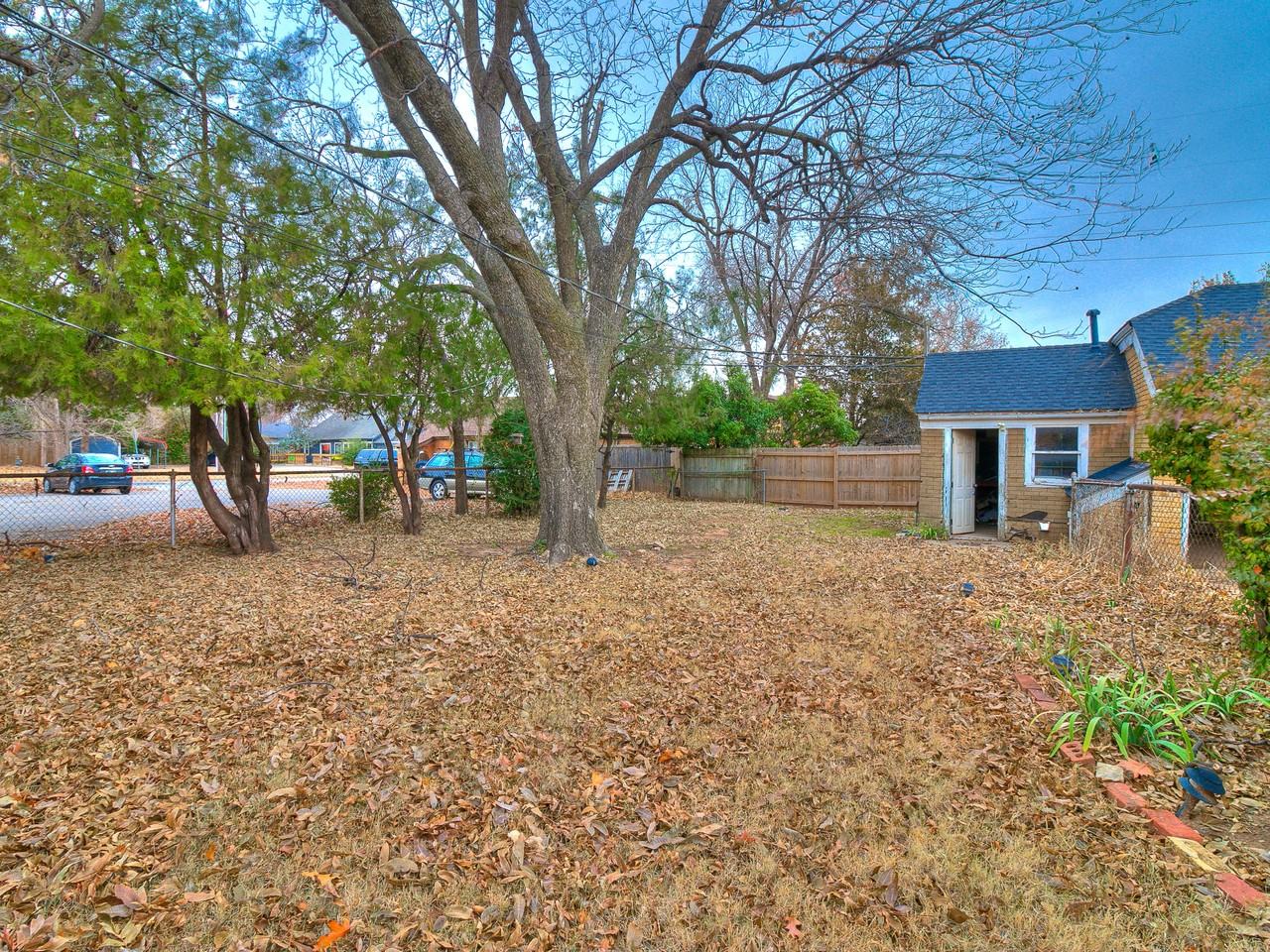 1019 Nw 40th St - Photo 2 of 41