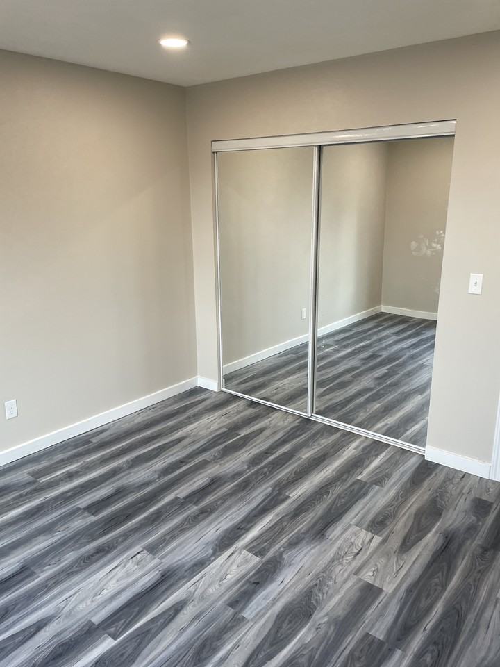 25 S Main St #5 - Photo 2 of 7