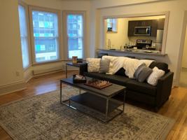 featured image of 900 E Fayette St