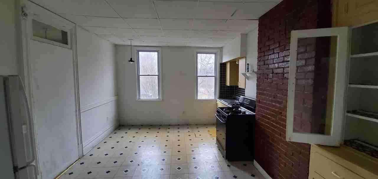 1809 Rialto St #2 - Photo 5 of 12