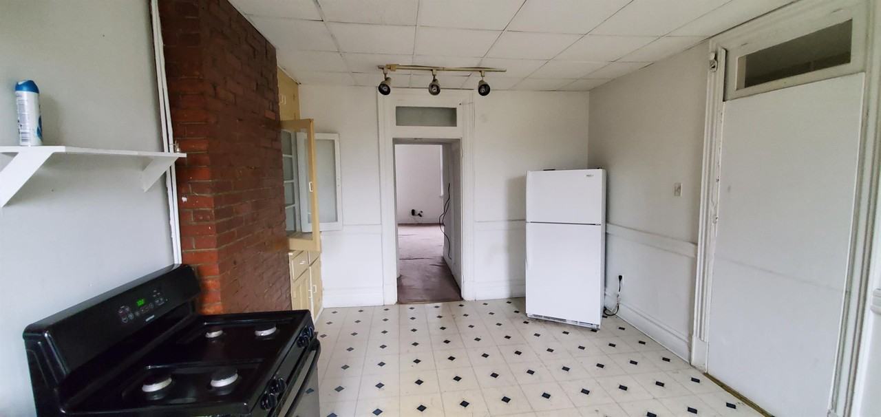 1809 Rialto St #2 - Photo 3 of 12