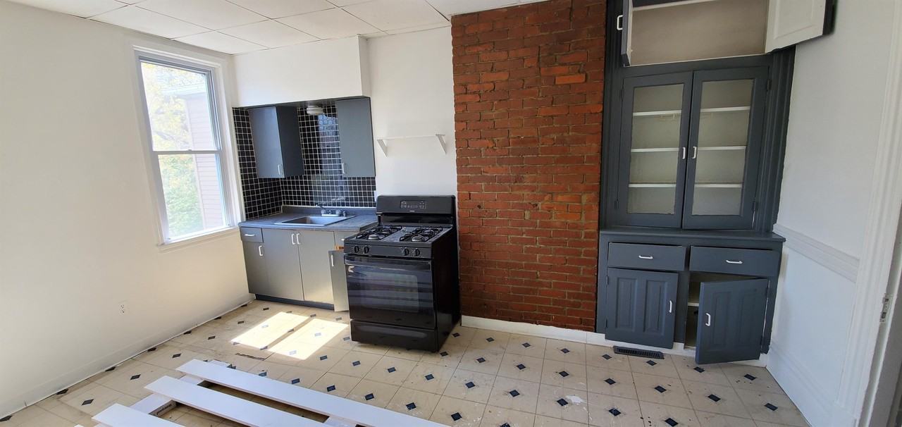 1809 Rialto St #2 - Photo 4 of 12