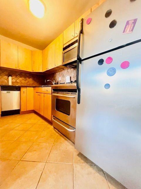 1008-20 Spruce Street #61 - Photo 2 of 16