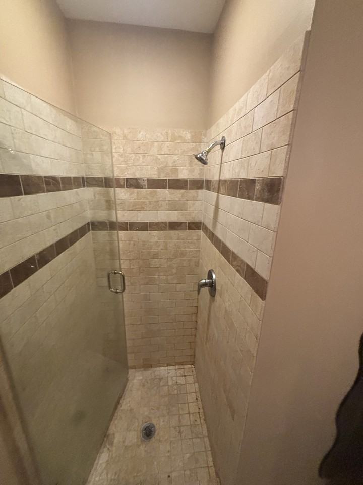 212 N Halsted St #2 - Photo 6 of 38