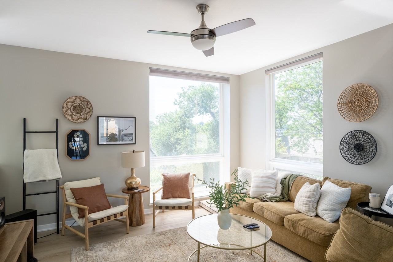 1817 N Arlington Pl #1817 - Photo 4 of 27