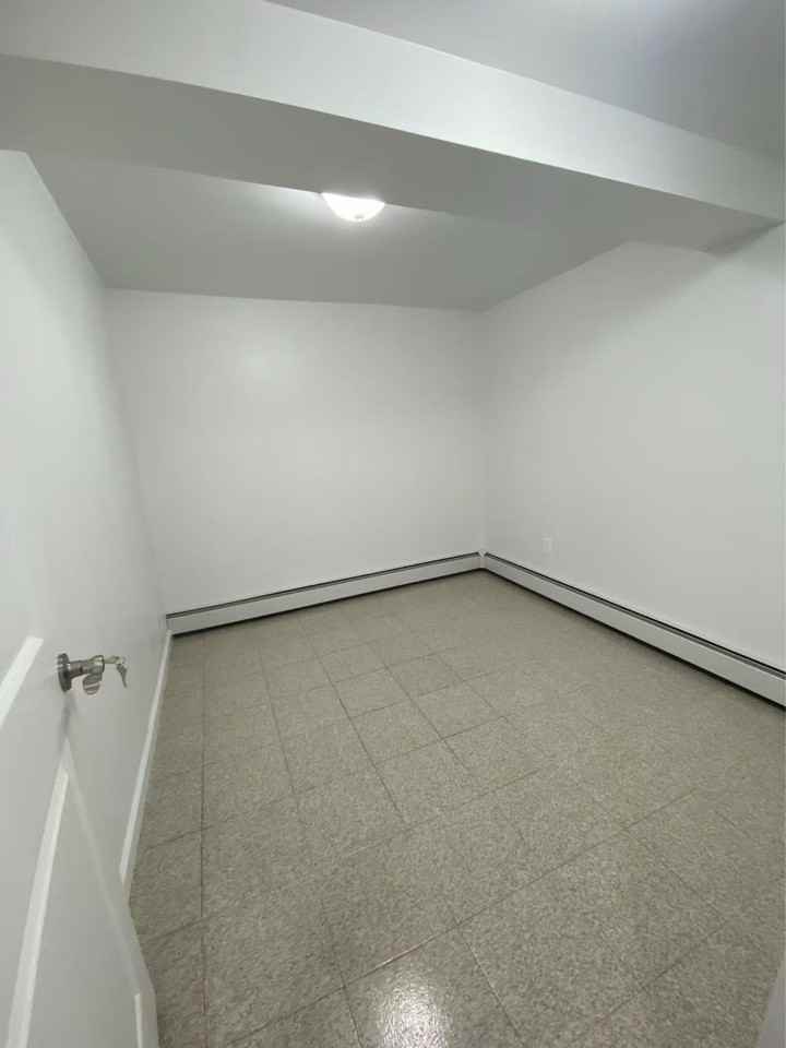 135 Lake Street 1f - Photo 3 of 8