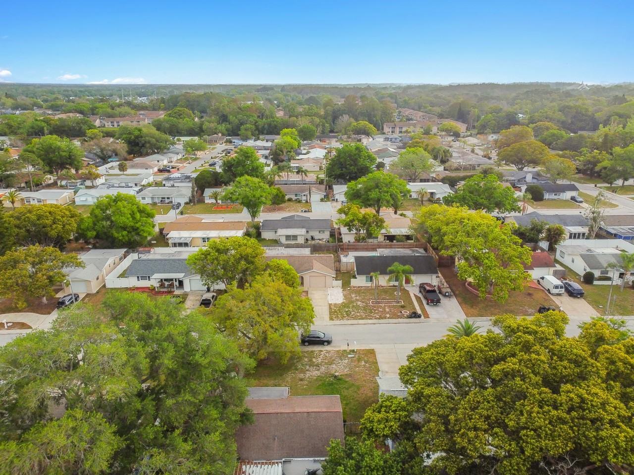 4818 Dogwood Street - Photo 3 of 46