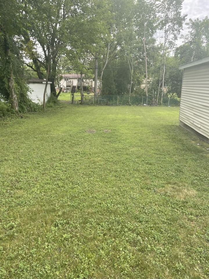 16621 Plymouth Dr - Photo 3 of 10