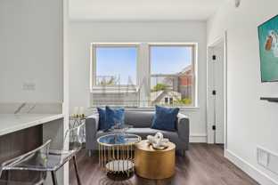 1555 W Hollywood Ave #210 - Photo 1 of 1