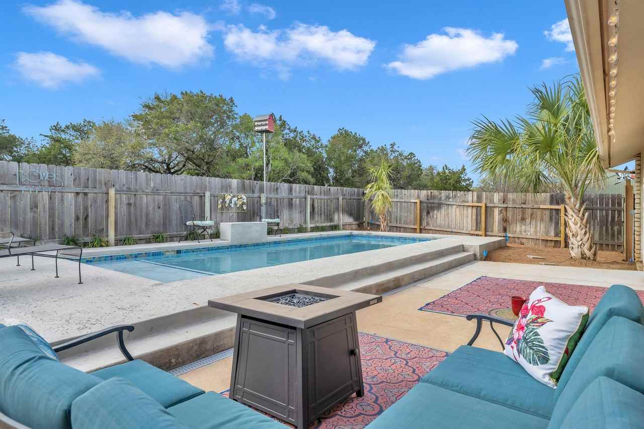 202 Lighthouse Dr - Photo 3 of 30