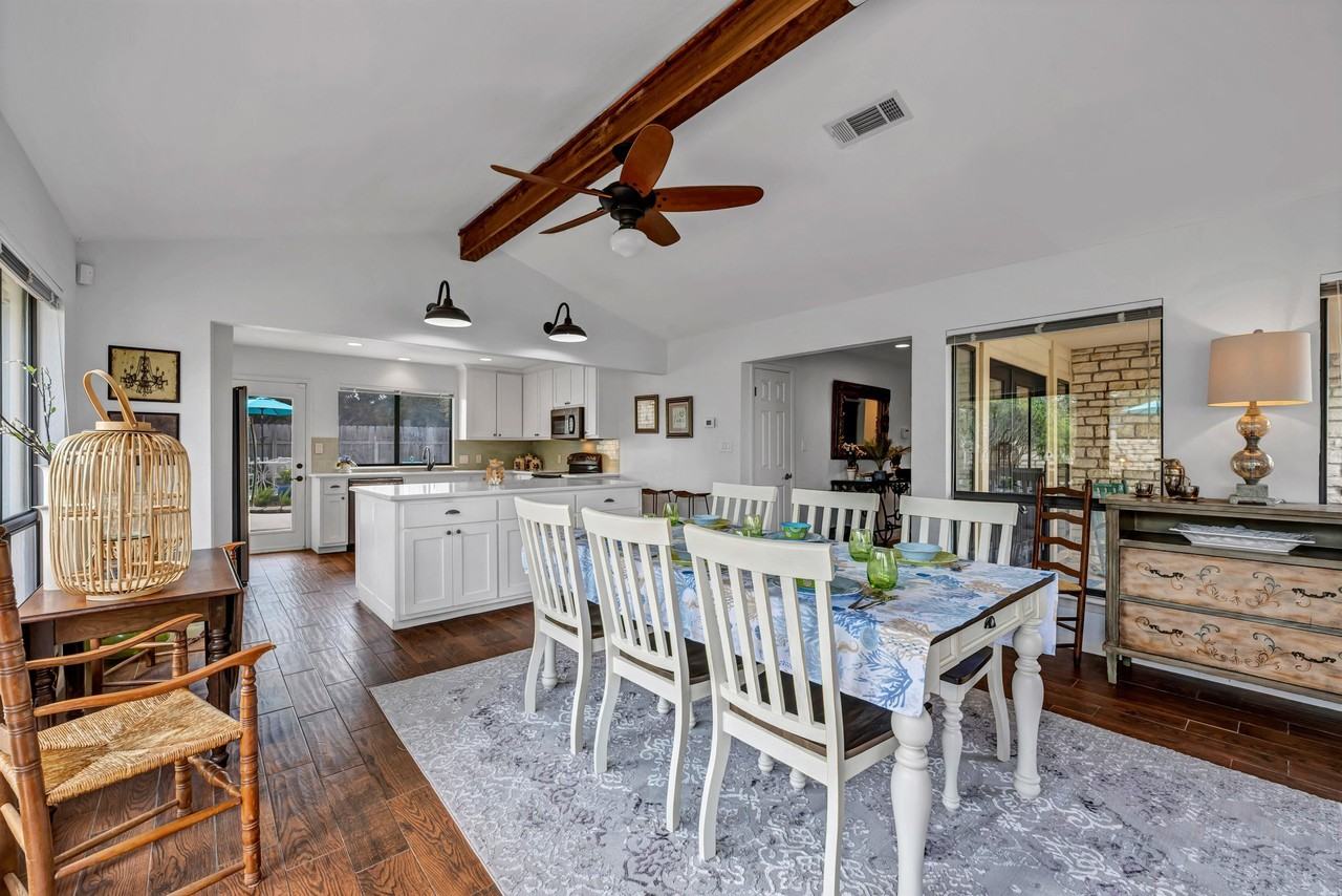 202 Lighthouse Dr - Photo 6 of 30