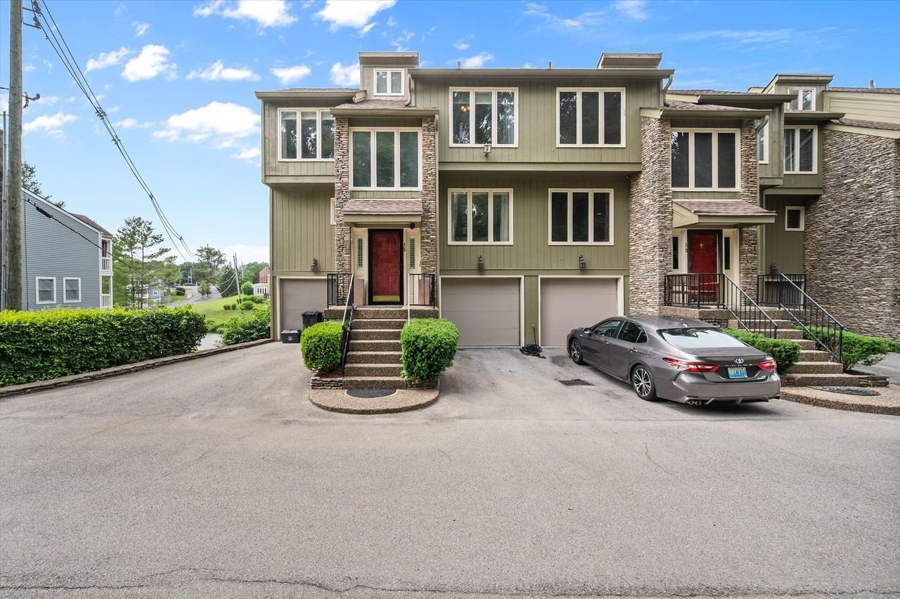 15 Harrods Landing Dr - Photo 2 of 44