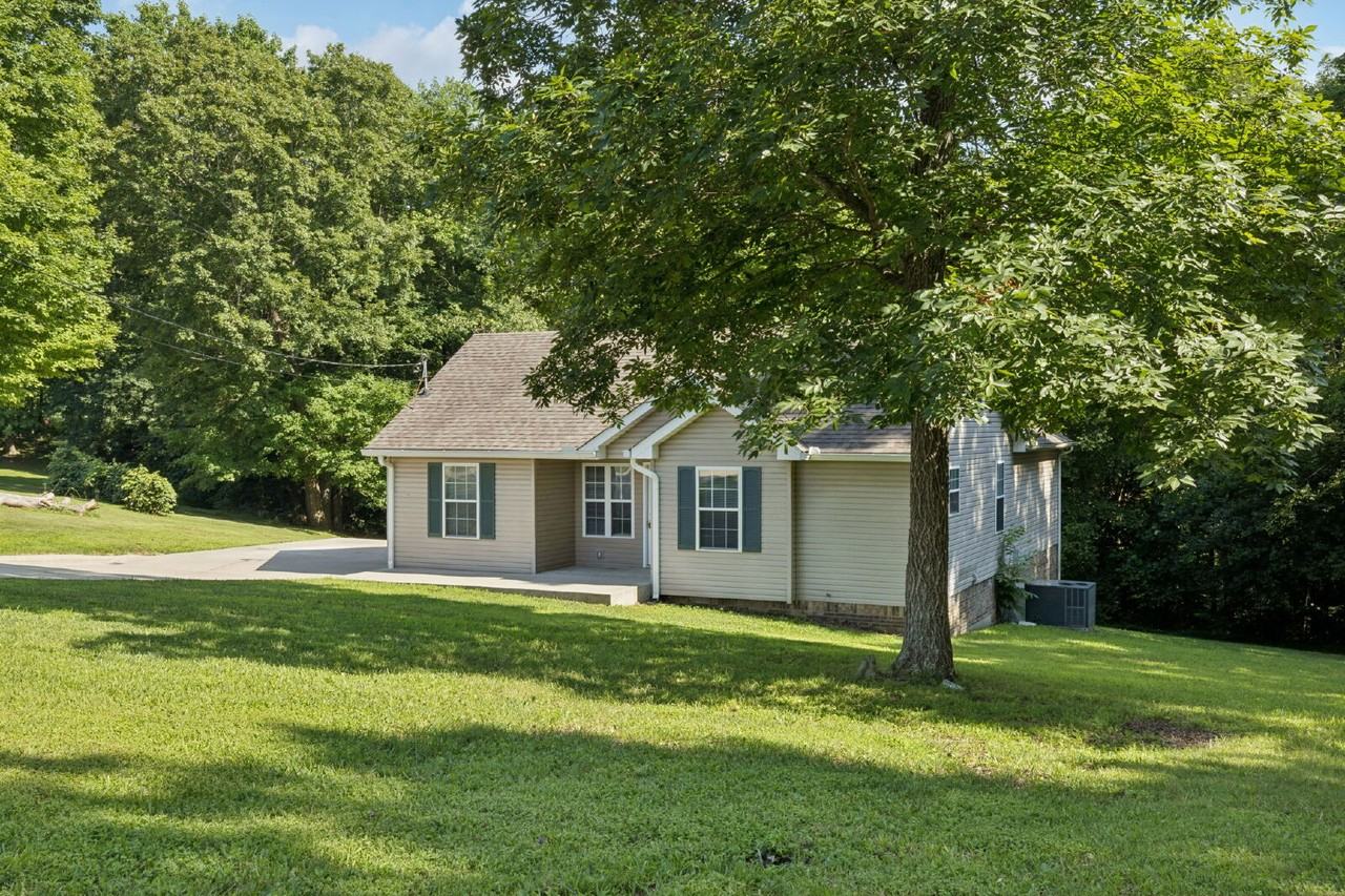 560 Grays Chapel Rd - Photo 3 of 29