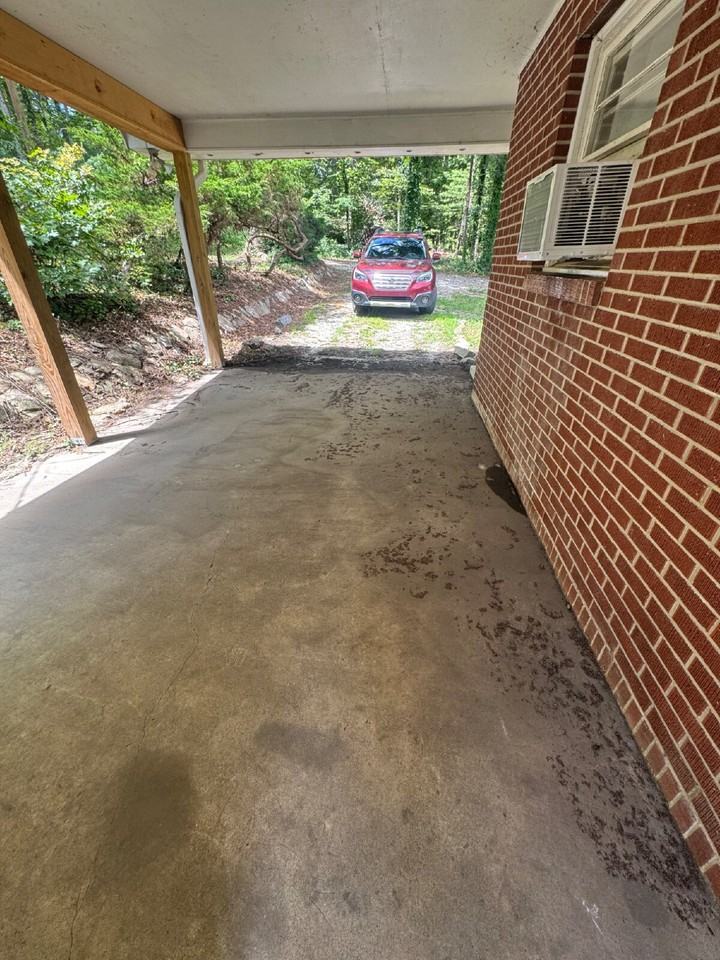 707 Rhodes Park Dr - Photo 3 of 11