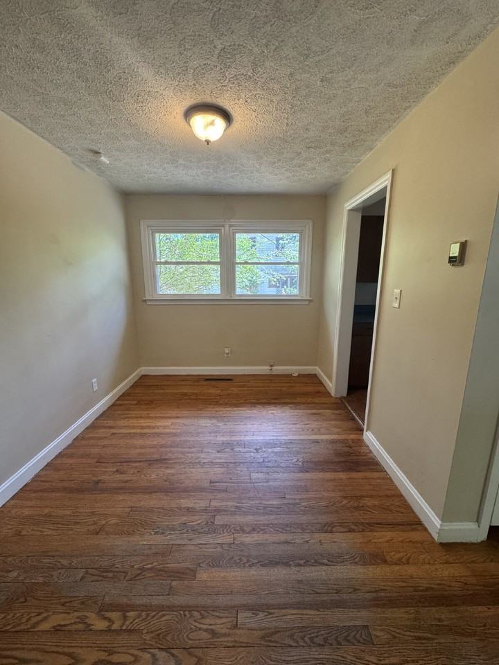 707 Rhodes Park Dr - Photo 7 of 11