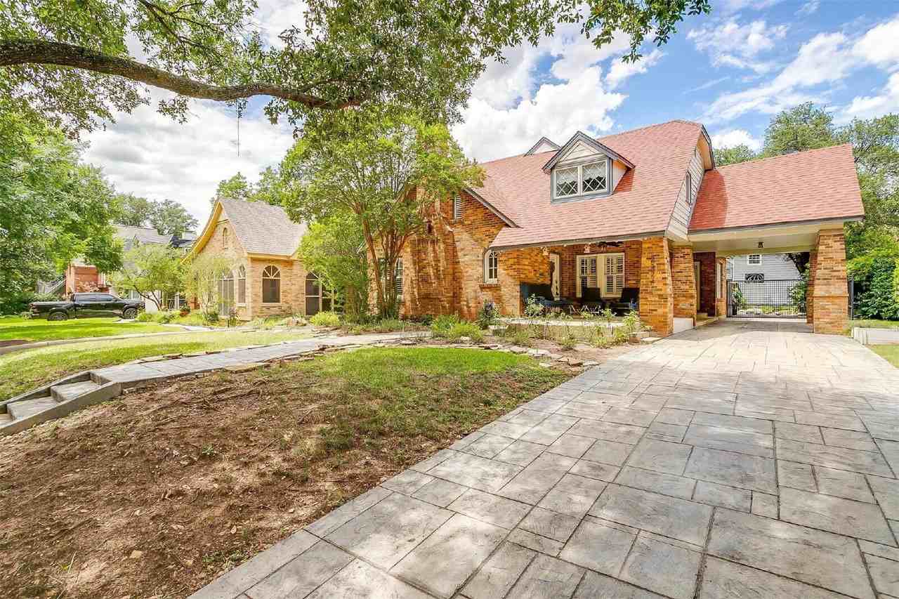 2024 Wilshire Blvd - Photo 2 of 19