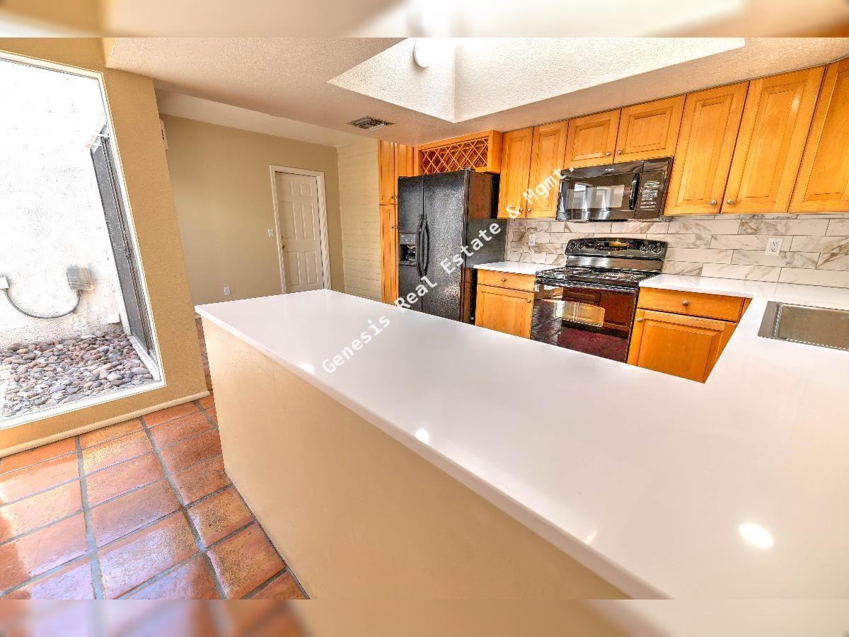 4741 E Calle Elegante - Photo 6 of 29